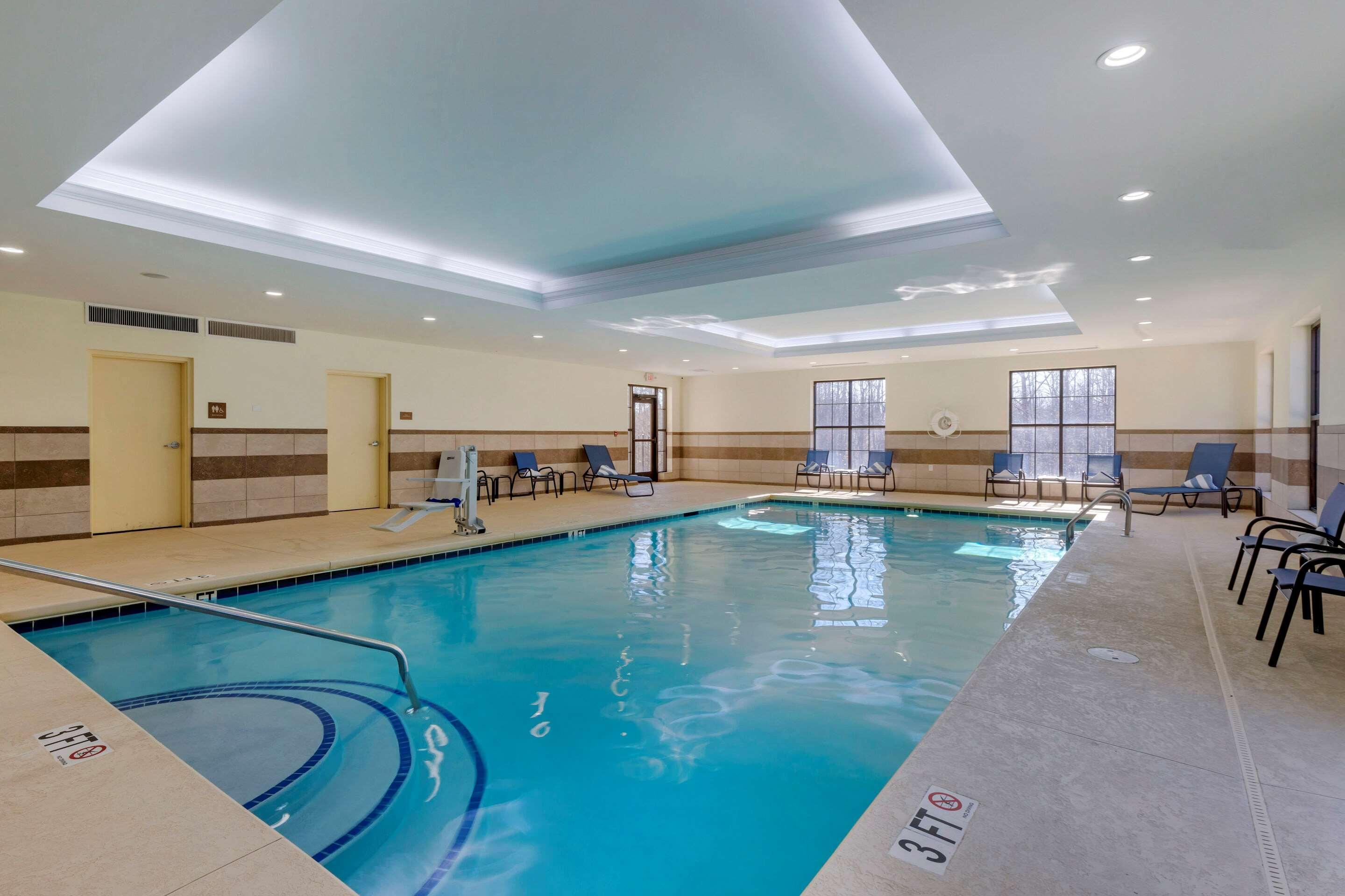 Comfort Suites Greenville South Piedmont Экстерьер фото