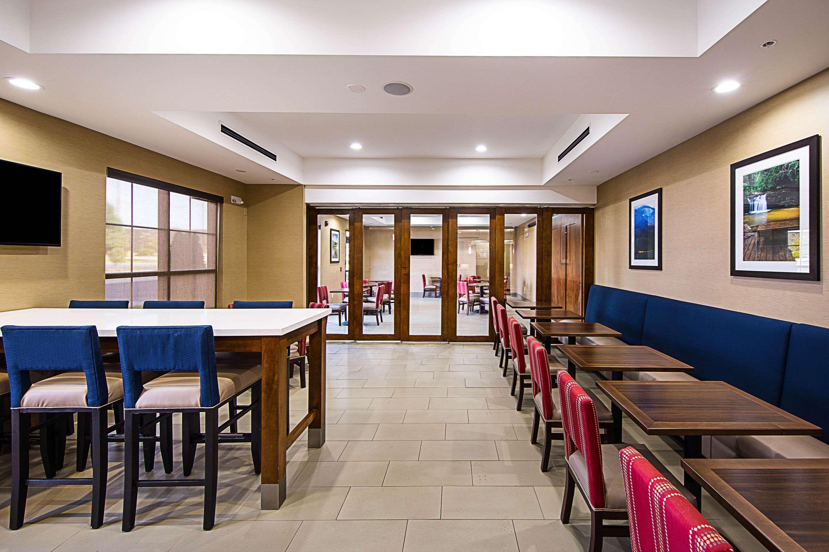 Comfort Suites Greenville South Piedmont Экстерьер фото