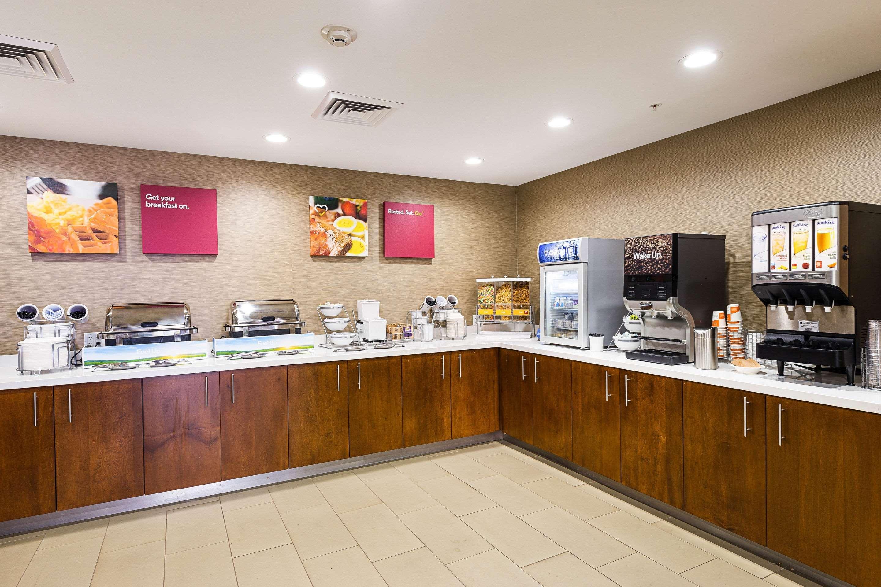 Comfort Suites Greenville South Piedmont Экстерьер фото