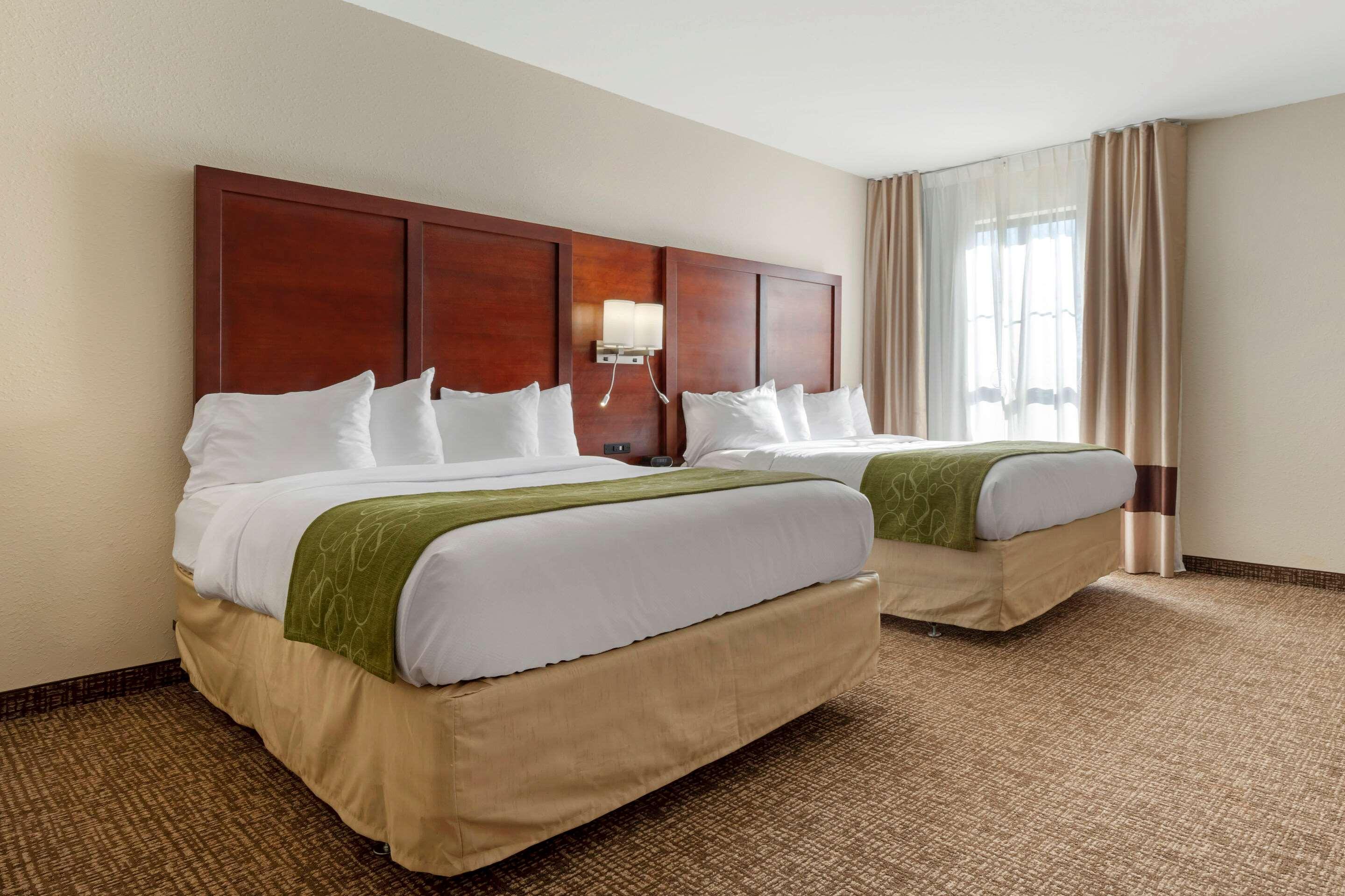Comfort Suites Greenville South Piedmont Экстерьер фото